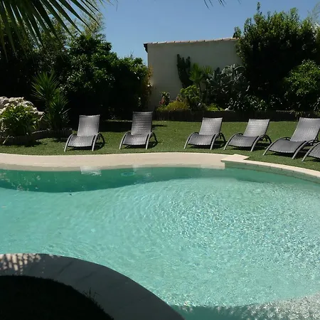 Tropezienne Villa *